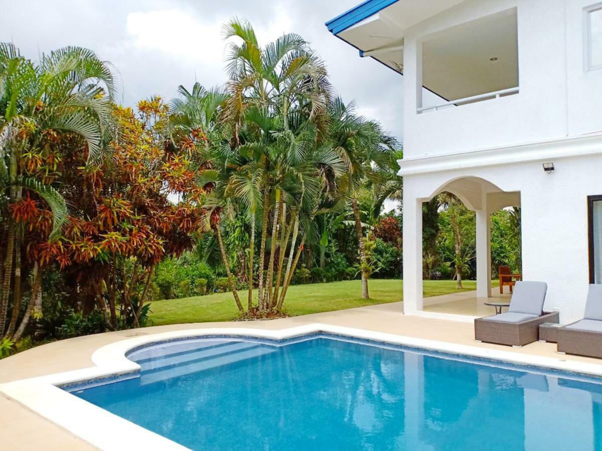Luxury Villa With Pool In Tropical Garden Puerto Princesa Exterior foto
